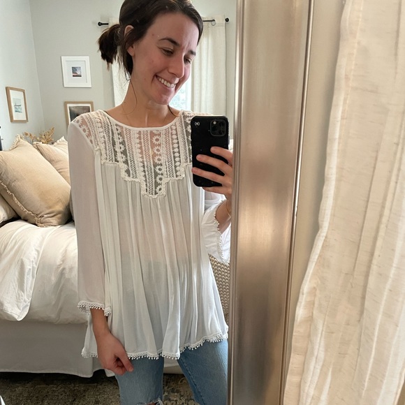 Lace top - Picture 1 of 3